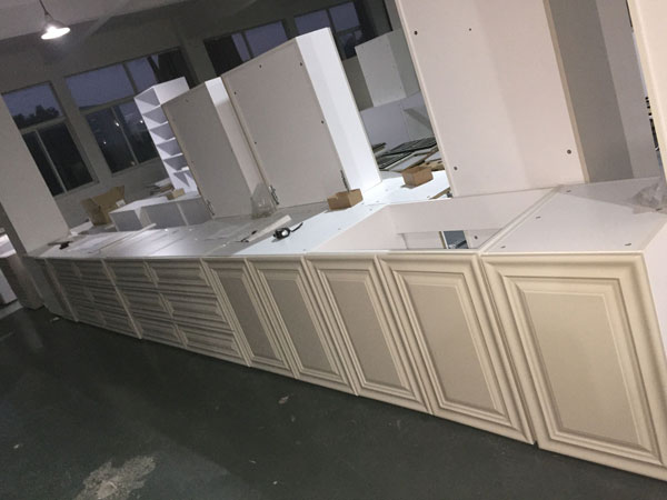 Classic Kitchen Cabinets, Case From Moss Vale, Australia